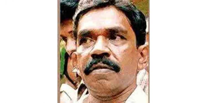 കല്ലുവാതുക്കൽ വിഷമദ്യ ദുരന്തക്കേസ് : മണിച്ചന്റെ ജാമ്യാപേക്ഷ ഇന്ന് സുപ്രീംകോടതി പരിഗണിക്കും കല്ലുവാതുക്കൽ വിഷമദ്യ ദുരന്തക്കേസ് : മണിച്ചന്റെ ജാമ്യാപേക്ഷ ഇന്ന് സുപ്രീംകോടതി പരിഗണിക്കും