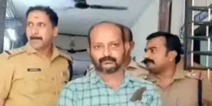 വിദേശത്ത് ജോലി വാഗ്ദാനം ചെയ്ത് ലക്ഷങ്ങള് തട്ടിയ കടക്കല് സ്വദേശി പിടിയില് വിദേശത്ത് ജോലി വാഗ്ദാനം ചെയ്ത് ലക്ഷങ്ങള് തട്ടിയ കടക്കല് സ്വദേശി പിടിയില്