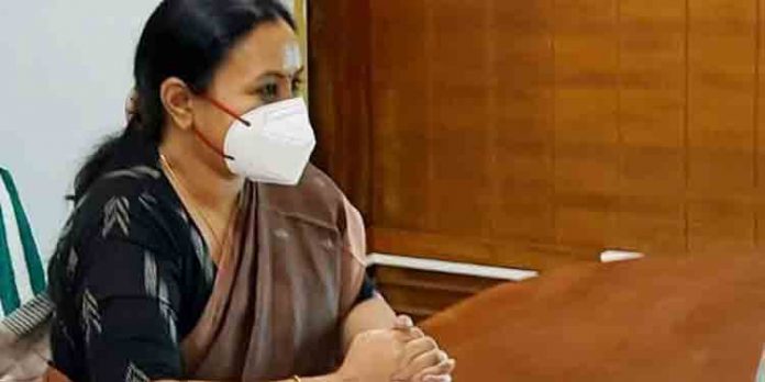 കമ്പനികള്ക്ക് പണം നല്കിയില്ല , ക്യത്യസമയത്ത് ഓര്ഡറും നല്കിയില്ല സര്ക്കാര് ആശുപത്രികളില് മരുന്ന് ക്ഷാമത്തിന് സാധ്യത കമ്പനികള്ക്ക് പണം നല്കിയില്ല , ക്യത്യസമയത്ത് ഓര്ഡറും നല്കിയില്ല സര്ക്കാര് ആശുപത്രികളില് മരുന്ന് ക്ഷാമത്തിന് സാധ്യത
