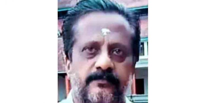 സ്കൂട്ടറില് ആത്മഹത്യാക്കുറിപ്പ് എഴുതിവെച്ച് ആറ്റില്ച്ചാടിയ ആളുടെ മൃതദേഹം കണ്ടെടുത്തു സ്കൂട്ടറില് ആത്മഹത്യാക്കുറിപ്പ് എഴുതിവെച്ച് ആറ്റില്ച്ചാടിയ ആളുടെ മൃതദേഹം കണ്ടെടുത്തു