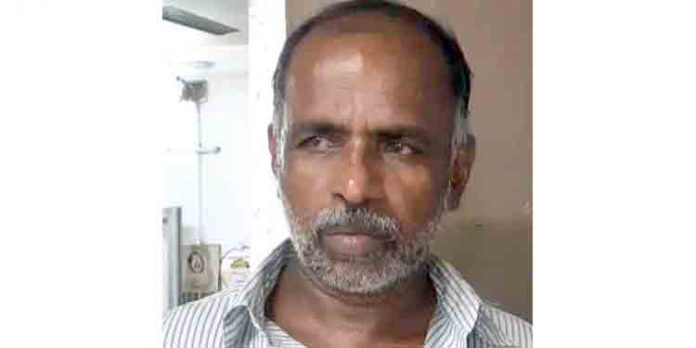 മരം വെട്ടിമാറ്റുന്നതിനെചൊല്ലിയുണ്ടായ തര്ക്കത്തിനൊടുവില് അയല്വാസിയെ വെട്ടിയ കേസില് പ്രതി അറസ്റ്റില് മരം വെട്ടിമാറ്റുന്നതിനെചൊല്ലിയുണ്ടായ തര്ക്കത്തിനൊടുവില് അയല്വാസിയെ വെട്ടിയ കേസില് പ്രതി അറസ്റ്റില്