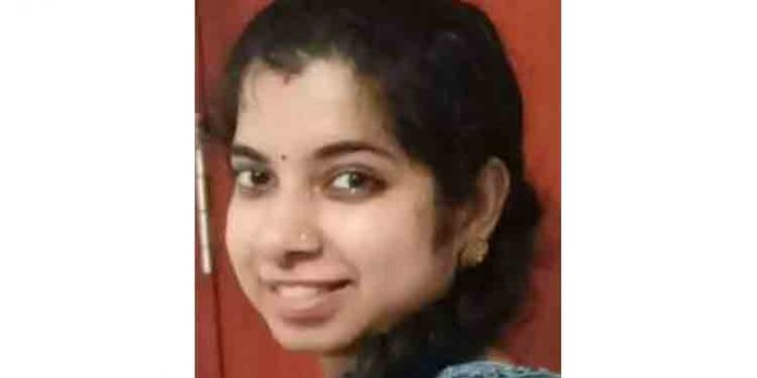 അമിത അളവിവില് ഗുളിക കഴിച്ചു യുവതി മരിച്ച സംഭവത്തില് ദുരൂഹത ; അന്വേഷിക്കണമെന്നു പിതാവ് അമിത അളവിവില് ഗുളിക കഴിച്ചു യുവതി മരിച്ച സംഭവത്തില് ദുരൂഹത ; അന്വേഷിക്കണമെന്നു പിതാവ്