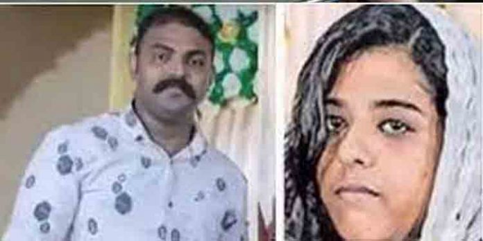 റെനീസിന് വട്ടിപ്പലിശക്ക് വായ്പ നല്കുന്ന ബിസിനസ് ഉണ്ടായിരുന്നുവെന്ന് പോലീസ് ; പണവും രേഖകളും കണ്ടെടുത്തു റെനീസിന് വട്ടിപ്പലിശക്ക് വായ്പ നല്കുന്ന ബിസിനസ് ഉണ്ടായിരുന്നുവെന്ന് പോലീസ് ; പണവും രേഖകളും കണ്ടെടുത്തു