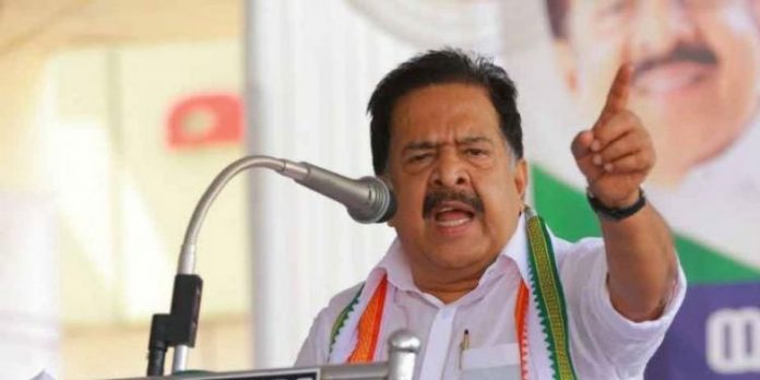 ബ്രൂവറി ഡിസ്റ്റിലറി അഴിമതിക്കേസിൽ സർക്കാർ ഒളിച്ചുകളിക്കുകയാണെന്ന് രമേശ് ചെന്നിത്തല ബ്രൂവറി ഡിസ്റ്റിലറി അഴിമതിക്കേസിൽ സർക്കാർ ഒളിച്ചുകളിക്കുകയാണെന്ന് രമേശ് ചെന്നിത്തല