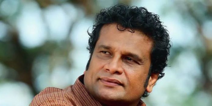 വിജയ് ബാബുവിന്റെ എഎംഎംഎ (അമ്മ) യിലെ മെമ്പര്ഷിപ്പില് പരിഹാസവുമായി ഹരീഷ് പേരടി വിജയ് ബാബുവിന്റെ എഎംഎംഎ (അമ്മ) യിലെ മെമ്പര്ഷിപ്പില് പരിഹാസവുമായി ഹരീഷ് പേരടി
