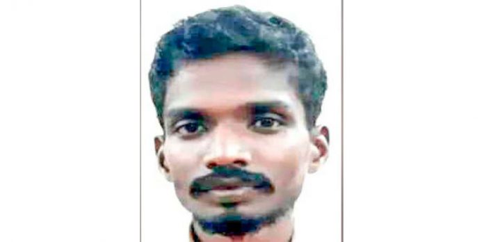 അയല്വാസിയുടെ ഭാര്യയെ കുത്തിക്കൊലപ്പെടുത്തിയ യുവാവിനെ പോലീസ് അറസ്റ്റ് ചെയ്തു അയല്വാസിയുടെ ഭാര്യയെ കുത്തിക്കൊലപ്പെടുത്തിയ യുവാവിനെ പോലീസ് അറസ്റ്റ് ചെയ്തു