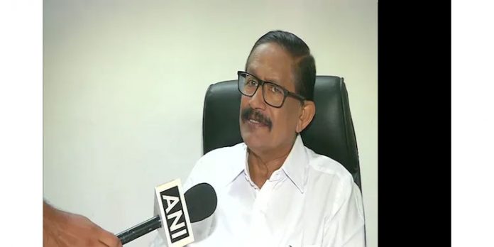 ‘സെഞ്ച്വറി അടിക്കും’, എന്ന രീതിയിലാണ് ഇടതുപക്ഷ പ്രചാരണം എന്നാല് വിലക്കയറ്റത്തില് ഇടതുപക്ഷ സര്ക്കാര് ‘സെഞ്ചുറി അടിക്കും’ എന്നും, പി.സി. തോമസ് ‘സെഞ്ച്വറി അടിക്കും’, എന്ന രീതിയിലാണ് ഇടതുപക്ഷ പ്രചാരണം എന്നാല് വിലക്കയറ്റത്തില് ഇടതുപക്ഷ സര്ക്കാര് ‘സെഞ്ചുറി അടിക്കും’ എന്നും, പി.സി. തോമസ്