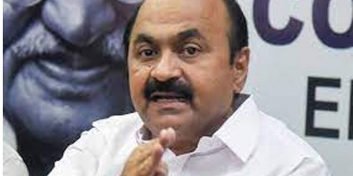 ഇ.പി ജയരാജന് അതിജീവിതയെ അപമാനിക്കുകയാണെന്നു ; വി.ഡി സതീശന് ഇ.പി ജയരാജന് അതിജീവിതയെ അപമാനിക്കുകയാണെന്നു ; വി.ഡി സതീശന്