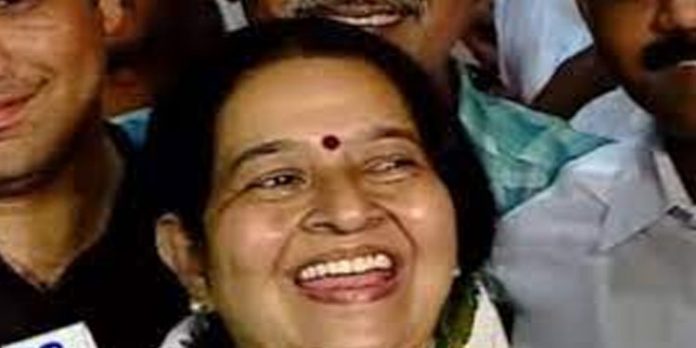 ഉമ തോമസിന്റെ നാമനിര്ദേശ പത്രിക തള്ളണമെന്ന ഹര്ജി തള്ളി ഹൈകോടതി ഉമ തോമസിന്റെ നാമനിര്ദേശ പത്രിക തള്ളണമെന്ന ഹര്ജി തള്ളി ഹൈകോടതി