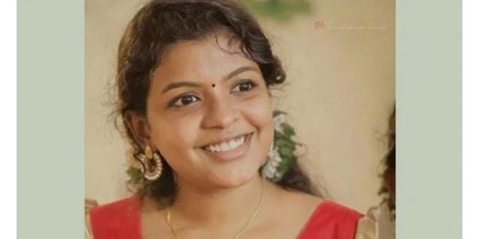 പോണ്ടിച്ചേരിയിൽ വാഹനാപകടം : രാമനാട്ടുകര സ്വദേശിനിയായ വിദ്യാര്ത്ഥിനി മരിച്ചു പോണ്ടിച്ചേരിയിൽ വാഹനാപകടം : രാമനാട്ടുകര സ്വദേശിനിയായ വിദ്യാര്ത്ഥിനി മരിച്ചു