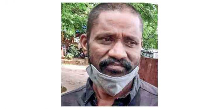വയോധികയെ പീഡിപ്പിച്ച കേസില് മധ്യവയ്കനെ പോലീസ് അറസ്റ്റ് ചെയ്തു വയോധികയെ പീഡിപ്പിച്ച കേസില് മധ്യവയ്കനെ പോലീസ് അറസ്റ്റ് ചെയ്തു