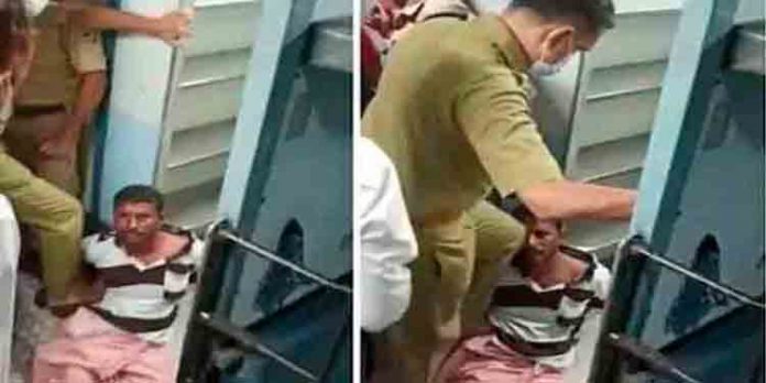ട്രെയിന് യാത്രക്കാരനെ ശാരീരികമായി കൈകാര്യം ചെയ്ത എ.എസ്.ഐയുടെ രീതി തെറ്റെന്ന് കണ്ണൂര് പൊലീസ് മേധാവി ട്രെയിന് യാത്രക്കാരനെ ശാരീരികമായി കൈകാര്യം ചെയ്ത എ.എസ്.ഐയുടെ രീതി തെറ്റെന്ന് കണ്ണൂര് പൊലീസ് മേധാവി