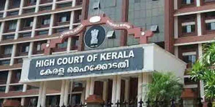 കേസ് അട്ടിമറിക്കുന്നുവെന്നാരോപിച്ച് അതിജീവിത നല്കിയ ഹര്ജി പരിഗണിക്കുന്നത് ഹൈക്കോടതി ബുധനാഴ്ചത്തേക്ക് മാറ്റി കേസ് അട്ടിമറിക്കുന്നുവെന്നാരോപിച്ച് അതിജീവിത നല്കിയ ഹര്ജി പരിഗണിക്കുന്നത് ഹൈക്കോടതി ബുധനാഴ്ചത്തേക്ക് മാറ്റി
