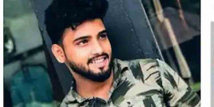 ‘ഞാനും ആഷിക്കും തമ്മിലുള്ളത് ഞാൻ തീർക്കും’ ശബ്ദ സന്ദേശം പുറത്ത് ; ഫൈറൂസിന്റേത് ആസൂത്രിത കൊലപാതകം ‘ഞാനും ആഷിക്കും തമ്മിലുള്ളത് ഞാൻ തീർക്കും’ ശബ്ദ സന്ദേശം പുറത്ത് ; ഫൈറൂസിന്റേത് ആസൂത്രിത കൊലപാതകം