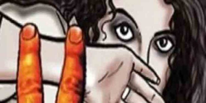 15 വയസുകാരി ലൈംഗിക അതിക്രമത്തിന് ഇരയായതായി പരാതി 15 വയസുകാരി ലൈംഗിക അതിക്രമത്തിന് ഇരയായതായി പരാതി