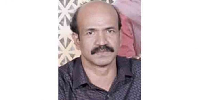 പുഴയില് ചാടിയ ഇറിഗേഷന് വകുപ്പ് ജീവനക്കാരന്റെ മൃതദേഹം കണ്ടെത്തി പുഴയില് ചാടിയ ഇറിഗേഷന് വകുപ്പ് ജീവനക്കാരന്റെ മൃതദേഹം കണ്ടെത്തി