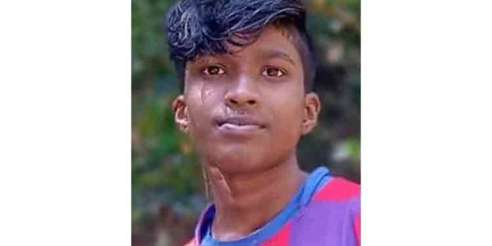വീട്ടുകാര് മൊബൈല്ഫോണ് വാങ്ങി നല്കാത്തതിനെ തുടര്ന്ന് അട്ടപ്പാടിയില് പത്താംക്ലാസുകാരന് തൂങ്ങി മരിച്ചു വീട്ടുകാര് മൊബൈല്ഫോണ് വാങ്ങി നല്കാത്തതിനെ തുടര്ന്ന് അട്ടപ്പാടിയില് പത്താംക്ലാസുകാരന് തൂങ്ങി മരിച്ചു