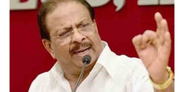 നിങ്ങളുടെ പിടിപ്പുകേടിനും കഴിവില്ലായ്മക്കും ഇനിയുമെത്ര പെണ്ജീവനുകള് ബലിയാടാകണം ; പിണറായിക്കെതിരെ കെ സുധാകരന് നിങ്ങളുടെ പിടിപ്പുകേടിനും കഴിവില്ലായ്മക്കും ഇനിയുമെത്ര പെണ്ജീവനുകള് ബലിയാടാകണം ; പിണറായിക്കെതിരെ കെ സുധാകരന്