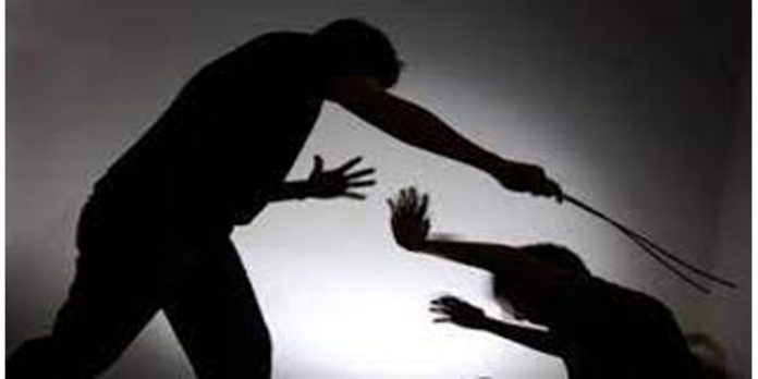 അച്ഛന്റെയും രണ്ടാനമ്മയുടെയും ക്രൂരമർദ്ദനം ; ഏഴ് വയസുകാരന്റെ പല്ല് പോയി അച്ഛന്റെയും രണ്ടാനമ്മയുടെയും ക്രൂരമർദ്ദനം ; ഏഴ് വയസുകാരന്റെ പല്ല് പോയി