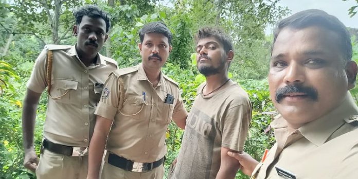 അലഞ്ഞുനടന്ന മനോദൗർബല്യമുള്ള യുവാവിന് പോലീസ് രക്ഷകരായി അലഞ്ഞുനടന്ന മനോദൗർബല്യമുള്ള യുവാവിന് പോലീസ് രക്ഷകരായി