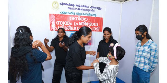 മാളവിക ഇമ്മിണി വലിയ മിടുക്കിയാണേ മാളവിക ഇമ്മിണി വലിയ മിടുക്കിയാണേ