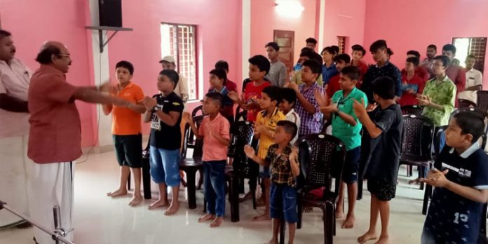 ത്രിദിന പടയണി കളരി സമാപിച്ചു ത്രിദിന പടയണി കളരി സമാപിച്ചു