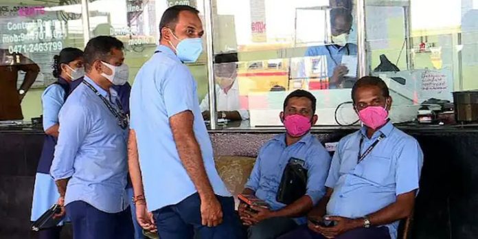 കെഎസ്ആർടിസി ജീവനക്കാരെ സമ്മർദ്ദത്തിലാക്കി മാനേജ്മെന്റ് ; മിനിമം ഡ്യൂട്ടി ഉത്തരവിറക്കി കെഎസ്ആർടിസി ജീവനക്കാരെ സമ്മർദ്ദത്തിലാക്കി മാനേജ്മെന്റ് ; മിനിമം ഡ്യൂട്ടി ഉത്തരവിറക്കി