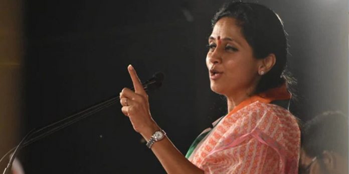സ്ത്രീയുടെ നേരെ കൈ ഉയർത്തിയാൽ ആ കൈയ്യൊടിച്ച് അവനെ തിരിച്ചേൽപ്പിക്കും ; ബിജെപി അക്രമത്തിൽ മുന്നറിയിപ്പുമായി സുപ്രിയ സുലെ സ്ത്രീയുടെ നേരെ കൈ ഉയർത്തിയാൽ ആ കൈയ്യൊടിച്ച് അവനെ തിരിച്ചേൽപ്പിക്കും ; ബിജെപി അക്രമത്തിൽ മുന്നറിയിപ്പുമായി സുപ്രിയ സുലെ