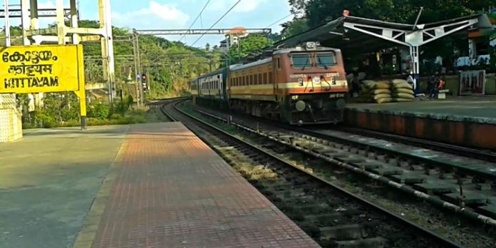 പാത ഇരട്ടിപ്പിക്കല് ; ട്രെയിനുകൾ റദ്ദാക്കിയതോടെ വലഞ്ഞ് യാത്രക്കാർ ; ജനശതാബ്ദിയും ഇന്നുമുതല് റദ്ദാക്കി പാത ഇരട്ടിപ്പിക്കല് ; ട്രെയിനുകൾ റദ്ദാക്കിയതോടെ വലഞ്ഞ് യാത്രക്കാർ ; ജനശതാബ്ദിയും ഇന്നുമുതല് റദ്ദാക്കി