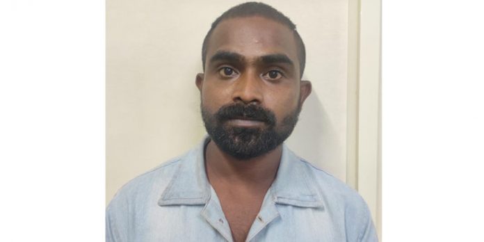 പ്രായപൂർത്തിയാകാത്ത പെൺകുട്ടിയെ പീഡിപ്പിച്ച ഇടയാറന്മുള സ്വദേശി അറസ്റ്റിൽ പ്രായപൂർത്തിയാകാത്ത പെൺകുട്ടിയെ പീഡിപ്പിച്ച ഇടയാറന്മുള സ്വദേശി അറസ്റ്റിൽ