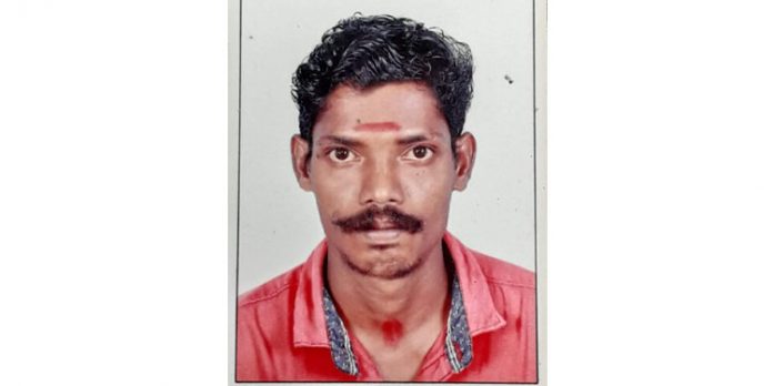 പന്തളത്ത് കാറിടിച്ച് കാൽ നടയാത്രക്കാരൻ മരിച്ചു പന്തളത്ത് കാറിടിച്ച് കാൽ നടയാത്രക്കാരൻ മരിച്ചു
