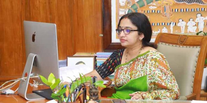 വികസന പദ്ധതികളുടെ സാങ്കേതിക പ്രശ്നങ്ങള് അതതു തലങ്ങളില് പരിഹരിക്കണം : ജില്ലാ കളക്ടര് വികസന പദ്ധതികളുടെ സാങ്കേതിക പ്രശ്നങ്ങള് അതതു തലങ്ങളില് പരിഹരിക്കണം : ജില്ലാ കളക്ടര്