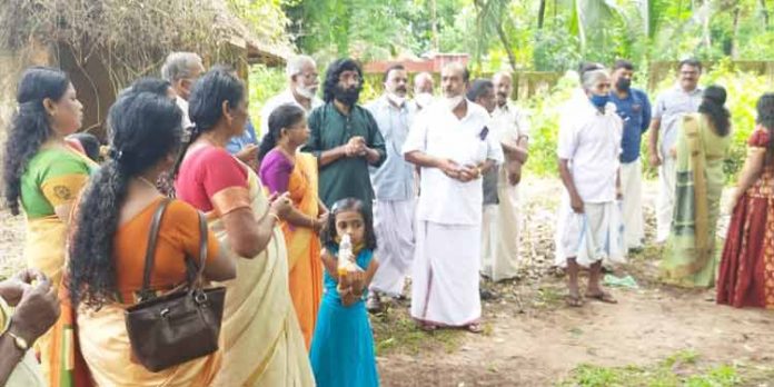 പരുമല ശ്രീകുറുമ്പേശ്വരം ക്ഷേത്രം ഹൈന്ദവ സംഘടനകൾക്ക് വിട്ടുകൊടുക്കണം ; അയ്യപ്പ സേവാ സംഘം സന്ദർശനം നടത്തി പരുമല ശ്രീകുറുമ്പേശ്വരം ക്ഷേത്രം ഹൈന്ദവ സംഘടനകൾക്ക് വിട്ടുകൊടുക്കണം ; അയ്യപ്പ സേവാ സംഘം സന്ദർശനം നടത്തി