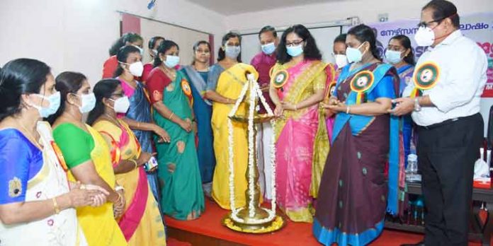 ജില്ലയില് നഴ്സസ് വാരാഘോഷത്തിന് തുടക്കമായി ജില്ലയില് നഴ്സസ് വാരാഘോഷത്തിന് തുടക്കമായി
