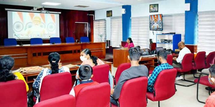 പിഎം കെയര് ഫോര് ചില്ഡ്രന് പദ്ധതി ആനുകൂല്യം വിതരണം ചെയ്തു പിഎം കെയര് ഫോര് ചില്ഡ്രന് പദ്ധതി ആനുകൂല്യം വിതരണം ചെയ്തു