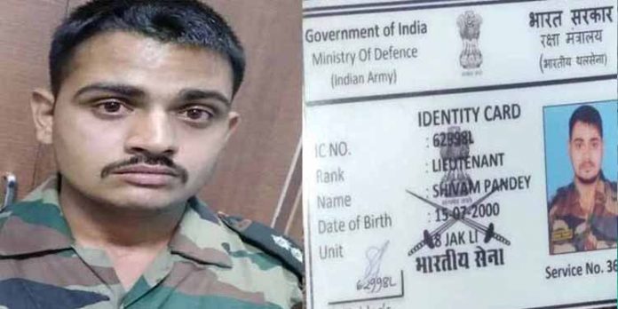ഇന്ത്യന് സൈനികനായി സോഷ്യല് മീഡിയയില് നിരന്തരം പോസ്റ്റുകളിട്ട 22കാരന് പിടിയില് ഇന്ത്യന് സൈനികനായി സോഷ്യല് മീഡിയയില് നിരന്തരം പോസ്റ്റുകളിട്ട 22കാരന് പിടിയില്