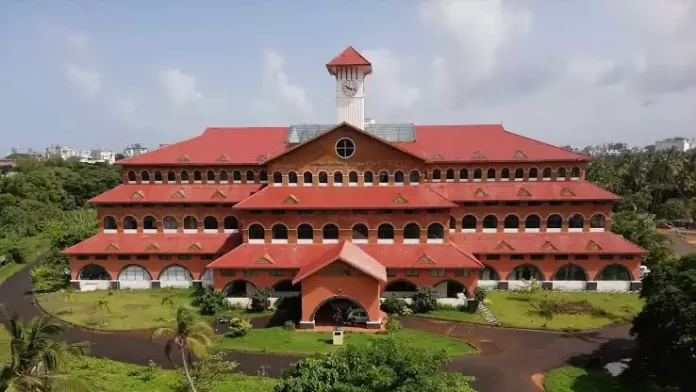 കണ്ണൂർ സർവകലാശാല ക്ലാസുകൾ ജൂൺ 1 മുതൽ കണ്ണൂർ സർവകലാശാല ക്ലാസുകൾ ജൂൺ 1 മുതൽ