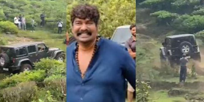 ഓഫ് റോഡ് റൈഡ് ; നടൻ ജോജു ജോർജ് അടക്കമുള്ളവർക്കെതിരെ പോലീസ് കേസ് ഓഫ് റോഡ് റൈഡ് ; നടൻ ജോജു ജോർജ് അടക്കമുള്ളവർക്കെതിരെ പോലീസ് കേസ്