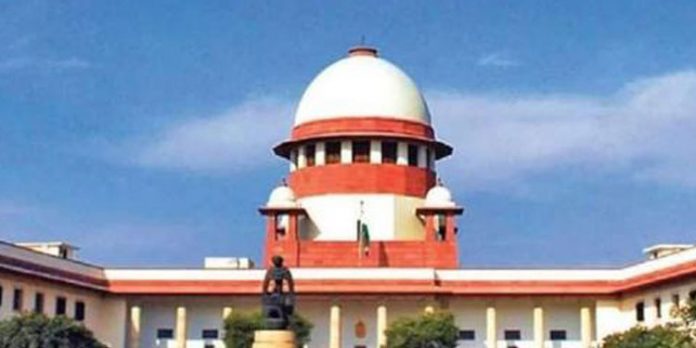 ഹിന്ദുക്കള്ക്ക് ന്യൂനപക്ഷ പദവി : സംസ്ഥാനങ്ങളുമായി കേന്ദ്രം ചര്ച്ച നടത്തണമെന്ന് സുപ്രീംകോടതി ഹിന്ദുക്കള്ക്ക് ന്യൂനപക്ഷ പദവി : സംസ്ഥാനങ്ങളുമായി കേന്ദ്രം ചര്ച്ച നടത്തണമെന്ന് സുപ്രീംകോടതി