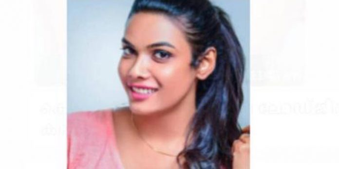 നടിയും മോഡലുമായ ട്രാൻസ്ജെന്ഡര് കൊച്ചിയിൽ മരിച്ച നിലയില് നടിയും മോഡലുമായ ട്രാൻസ്ജെന്ഡര് കൊച്ചിയിൽ മരിച്ച നിലയില്