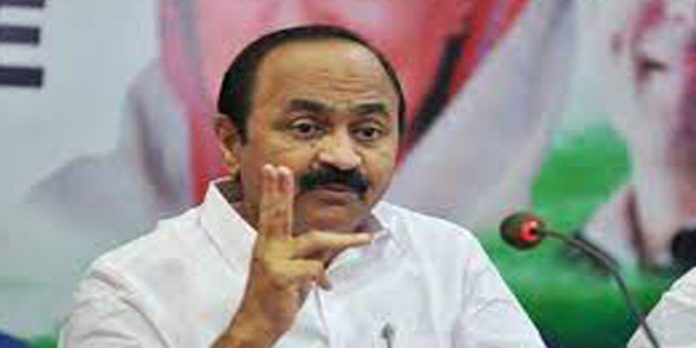 പി സി ജോര്ജിന്റെ അറസ്റ്റ് തെരഞ്ഞെടുപ്പ് നാടകം ; വര്ഗീയത തടയാന് കഴിയാത്ത സര്ക്കാരെന്ന് സതീശന് പി സി ജോര്ജിന്റെ അറസ്റ്റ് തെരഞ്ഞെടുപ്പ് നാടകം ; വര്ഗീയത തടയാന് കഴിയാത്ത സര്ക്കാരെന്ന് സതീശന്