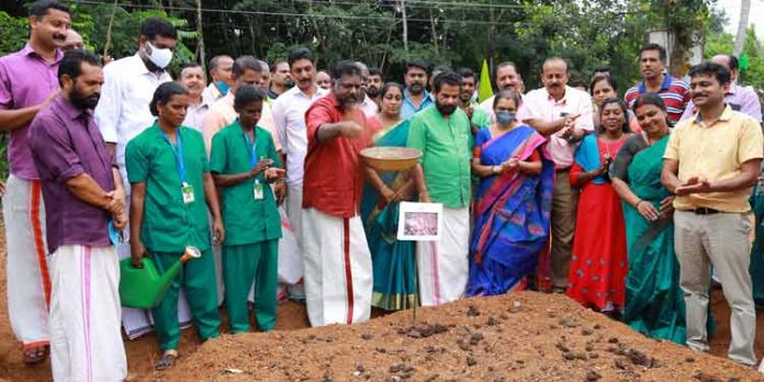 തെക്കേക്കരയില് ‘ഞങ്ങളും കൃഷിയിലേക്ക്’ പദ്ധതിക്ക് തുടക്കമായി തെക്കേക്കരയില് ‘ഞങ്ങളും കൃഷിയിലേക്ക്’ പദ്ധതിക്ക് തുടക്കമായി