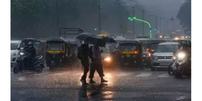 സംസ്ഥാനത്ത് ഇന്ന് ഒറ്റപ്പെട്ട മഴയ്ക്ക് സാധ്യത ; 6 ജില്ലകളില് യെല്ലോ അലേര്ട്ട് സംസ്ഥാനത്ത് ഇന്ന് ഒറ്റപ്പെട്ട മഴയ്ക്ക് സാധ്യത ; 6 ജില്ലകളില് യെല്ലോ അലേര്ട്ട്