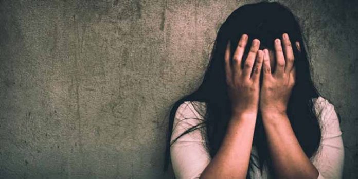 പോക്സോ കേസിലെ പ്രതിയ്ക്ക് മര്ദ്ദനം ; ഇരയുടെ പിതാവ് ഉള്പ്പെടെ ഏഴുപേര്ക്കെതിരെ കേസ് പോക്സോ കേസിലെ പ്രതിയ്ക്ക് മര്ദ്ദനം ; ഇരയുടെ പിതാവ് ഉള്പ്പെടെ ഏഴുപേര്ക്കെതിരെ കേസ്