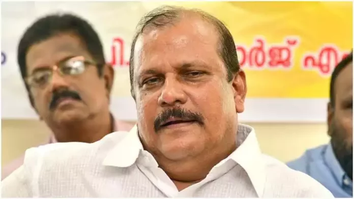 പി.സി ജോര്ജിനെ തേടി കൊച്ചി പോലീസ് ; ഒളിവിലെന്ന് സംശയം പി.സി ജോര്ജിനെ തേടി കൊച്ചി പോലീസ് ; ഒളിവിലെന്ന് സംശയം