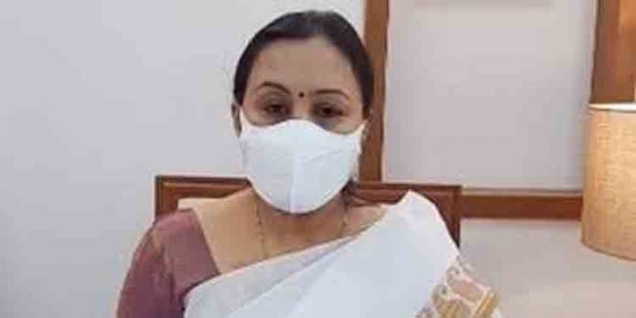 രോഗികളുടെ എണ്ണം ആയിരം കടന്നു ; ജാഗ്രത വേണമെന്ന് ആരോഗ്യമന്ത്രി വീണാ ജോർജ് രോഗികളുടെ എണ്ണം ആയിരം കടന്നു ; ജാഗ്രത വേണമെന്ന് ആരോഗ്യമന്ത്രി വീണാ ജോർജ്