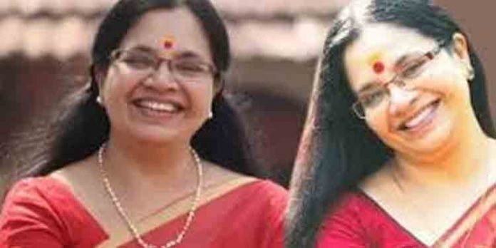നടിയെ ആക്രമിച്ച കേസില് കോടതിയില് നടക്കുന്നത് നാടകം മാത്രമെന്ന് ഭാഗ്യലക്ഷ്മി നടിയെ ആക്രമിച്ച കേസില് കോടതിയില് നടക്കുന്നത് നാടകം മാത്രമെന്ന് ഭാഗ്യലക്ഷ്മി