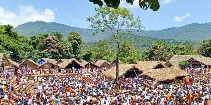 കൊട്ടിയൂര് വൈശാഖ മഹോത്സവത്തിലെ നാല് ചതുശ്ശതങ്ങളില് ആദ്യത്തേതായ തിരുവാതിര ചതുശ്ശതം ഇന്ന് കൊട്ടിയൂര് വൈശാഖ മഹോത്സവത്തിലെ നാല് ചതുശ്ശതങ്ങളില് ആദ്യത്തേതായ തിരുവാതിര ചതുശ്ശതം ഇന്ന്