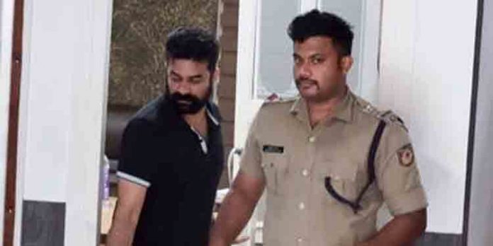 വിജയ് ബാബുവിനെ പോലീസ് ഇന്നും ചോദ്യം ചെയ്യും വിജയ് ബാബുവിനെ പോലീസ് ഇന്നും ചോദ്യം ചെയ്യും