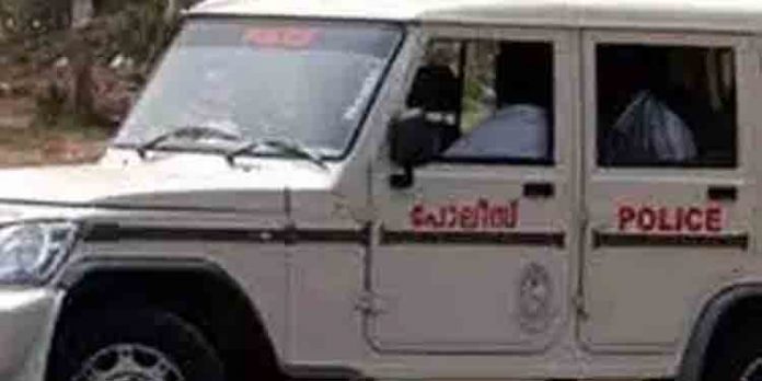 ഓട്ടോ ഡ്രൈവർമാരുടെ അനാസ്ഥയിൽ മരണം ; ഓട്ടോയുടെ പെർമിറ്റ് റദ്ദാക്കും ഓട്ടോ ഡ്രൈവർമാരുടെ അനാസ്ഥയിൽ മരണം ; ഓട്ടോയുടെ പെർമിറ്റ് റദ്ദാക്കും
